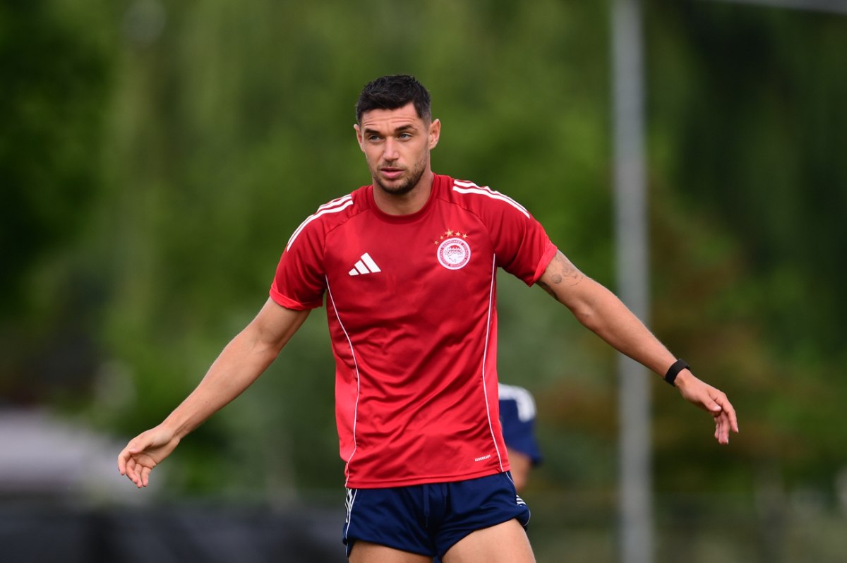 Ο Ρομάν Γιάρεμτσουκ δεν… πάει πουθενά- Έμεινε στο αθλητικό κέντρο στην Ολλανδία ο Ουκρανός