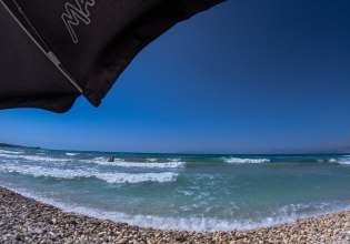 Παλαιό Φάληρο: Ενδείξεις εγκληματικής ενέργειας στο νεκρό κορίτσι – Ανέλαβε το Ανθρωποκτονιών