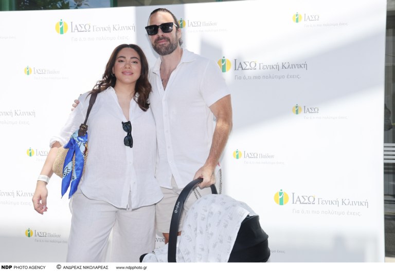 Ευρυδίκη Βαλαβάνη: Εξιτήριο από το μαιευτήριο μετά τη γέννηση του γιου της