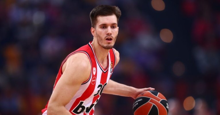 Παρελθόν κι επίσημα από τον Ολυμπιακό ο Φίλιπ Πετρούσεφ – Συνεχίζει στην Dubai BC