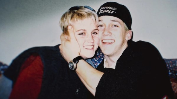 To 1998, η νεαρή Έιμι Λιν Μπράντλεϊ επιβιβάστηκε σε ένα κρουαζιερόπλοιο και δεν την ξαναείδε ποτέ κανείς