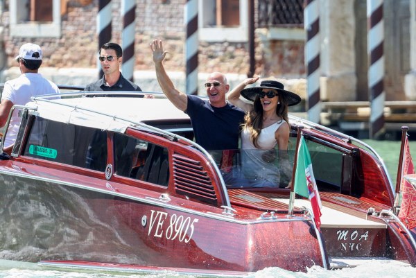 Το εξωφρενικό φιλοδώρημα που άφησε ο Τζεφ Μπέζος σε ξενοδοχείο της Βενετίας για τον γάμο του