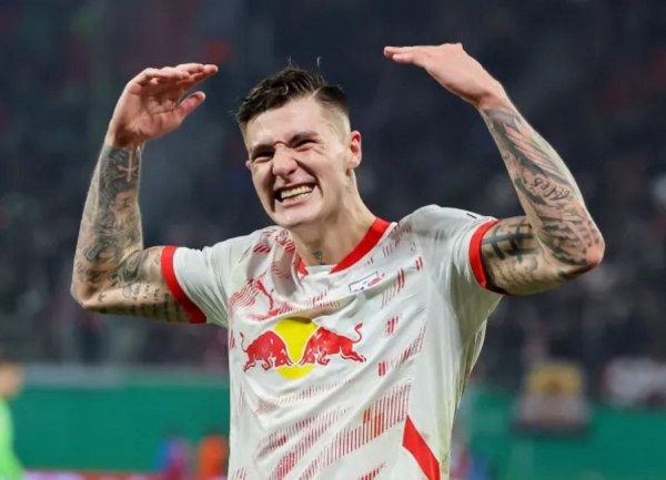 Επιμένει για τη μεταγραφή του Σέσκο η Μάντσεστερ Γιουνάιτεντ – Το μεγάλο ποσό που αξιώνει η Λειψία