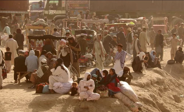 Ιράν: «Μας πέταξαν έξω σαν σκουπίδια» – Απέλαση 4 εκατομμυρίων Αφγανών