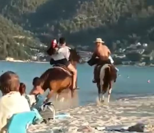 Θάσος: Βίντεο από τον τραυματισμό 5χρονης από αφηνιασμένα άλογα σε παραλία