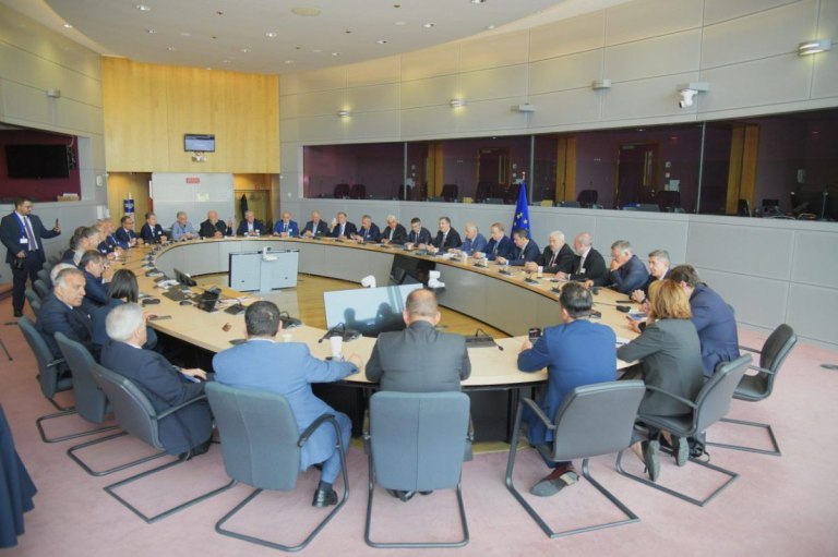 Η πρόταση της ΚΕΔΕ για τους μικρούς ορεινούς και νησιωτικούς Δήμους