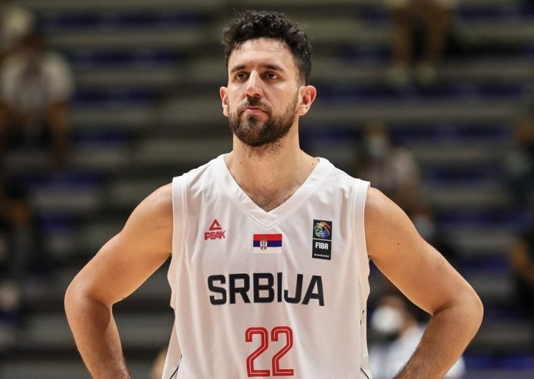 Η Χάποελ Τελ Αβίβ «τινάζει» την μπάνκα για Μίτσιτς: «Προσφέρει 18.000.000 ευρώ για τρία χρόνια»