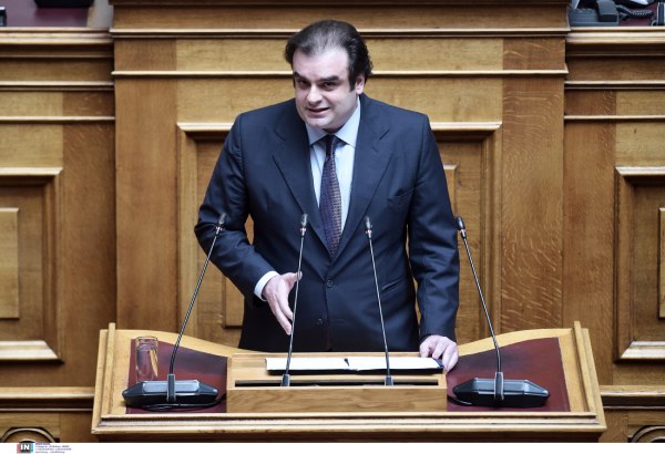 «Παράθυρο» άνοιξε ο Πιερρακάκης για διαπραγμάτευση σε προϊόντα ειδικού ενδιαφέροντος