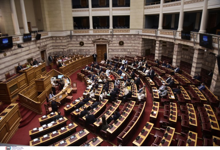 Βουλή: Χάος στη συζήτηση για τον ΟΠΕΚΕΠΕ – Το «μπάζωμα των ευθυνών» και το «κοινοβουλευτικό πραξικόπημα»