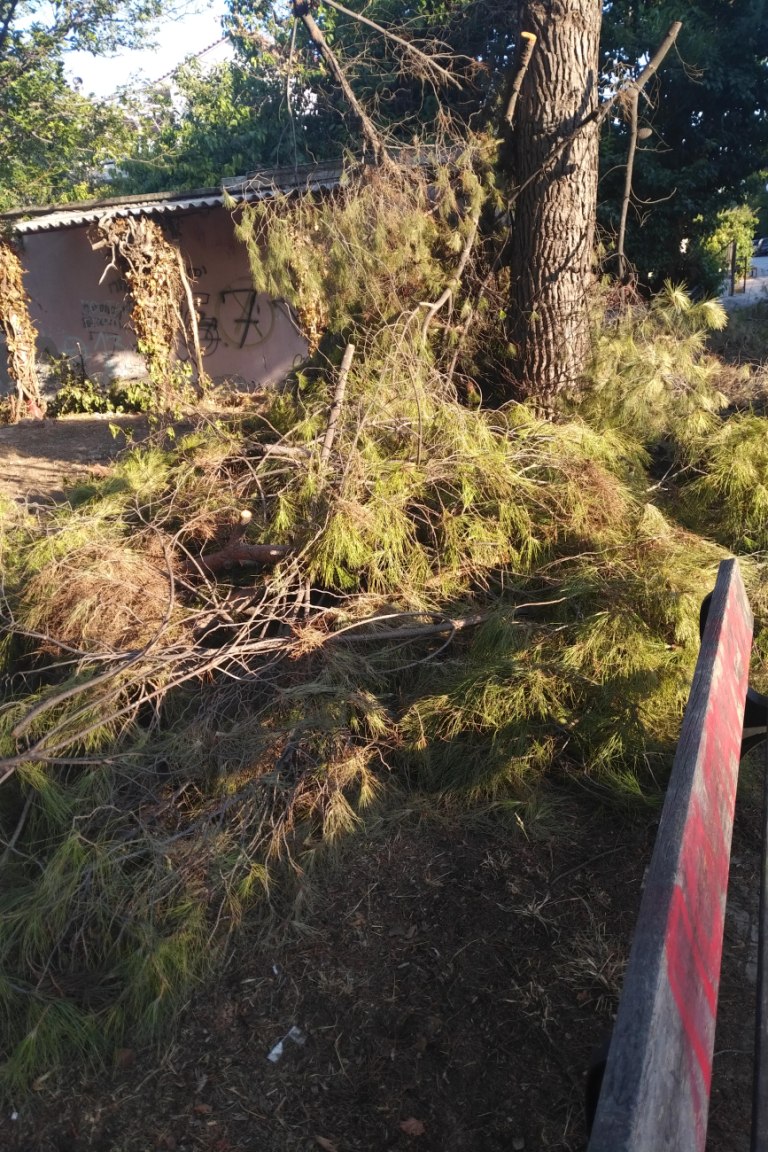 Εικόνες ντροπής και κινδύνου εν μέσω θέρους