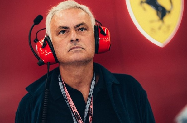 Μουρίνιο: «Αν πεθάνεις με την ιδέα σου, είσαι ηλίθιος»