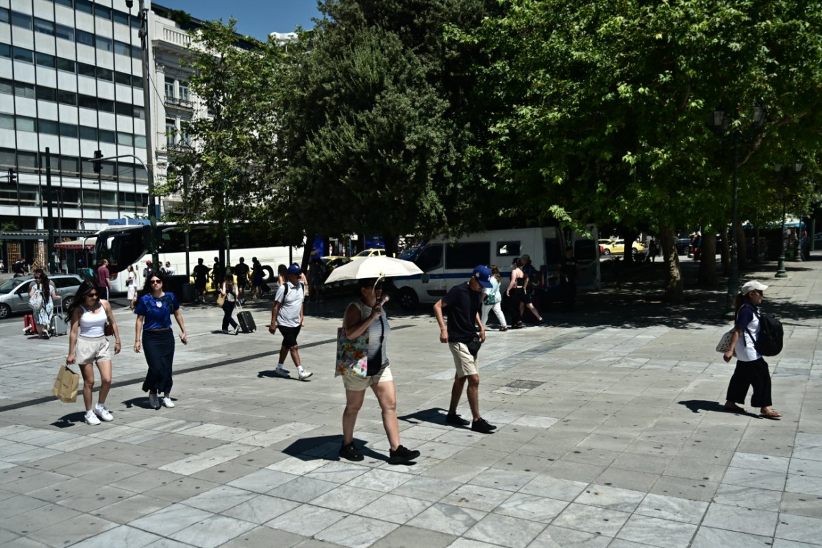 Καιρός: Καύσωνας για γερά νεύρα – Τα μέτρα προστασίας για τους εργαζόμενους