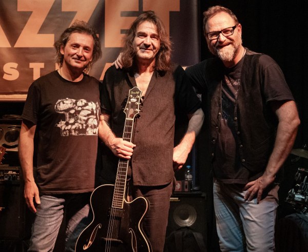 «Δεν είναι ένα είδος αλλά τρόπος σκέψης»: Λίγο πριν το 2ο Jazzèt ο Λευτέρης Χριστοφής μας μυεί στα μυστικά της τζαζ