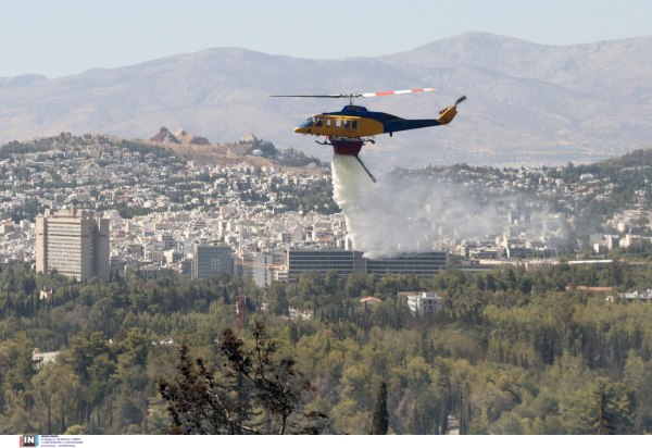 Φωτιά στην Πολυτεχνειούπολη Ζωγράφου: Εντοπίστηκε μπιτόνι με λάδια μηχανής