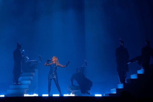 Η Kylie Minogue έρχεται στο Release Athens για να χορέψουμε ξανά σαν τότε