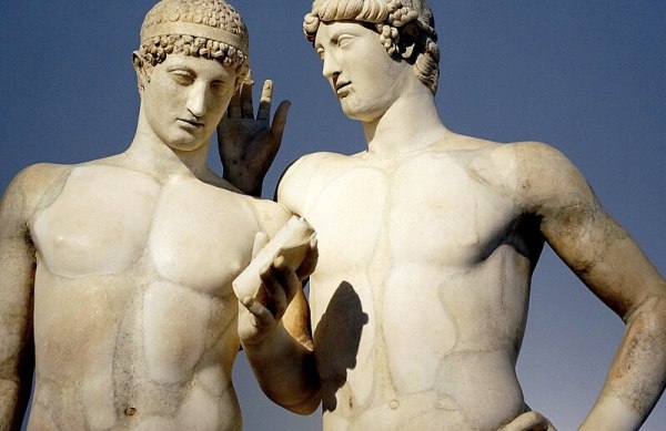 Από τον Αριστοτέλη στον Λεονάρντο Ντα Bίντσι: Πόσο πίσω πάει η ιστορία του queer;