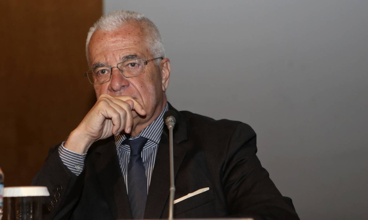 Αν δεν μπορεί ο Γιάννης Πρετεντέρης να μιλάει ελεύθερα δεν θα μπορεί κανείς μας