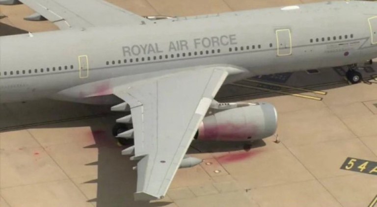 Βρετανία: Κατηγορίες για «συνωμοσία» εναντίον των φιλοπαλαιστίνιων ακτιβιστών που εισέβαλαν σε βάση της RAF