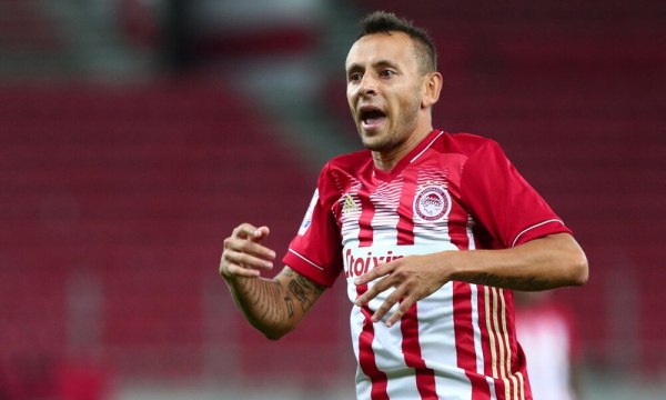 «Κρέμασε» τα παπούτσια του o Ραφίνια (pic)