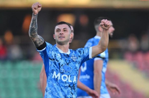 Στρεφέτσα: «Ενθουσιασμένος που θα παίξω στο Champions League» (vid)