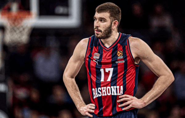 Ο γιος του Κερεχέτα σε Ρογκαβόπουλο: «Θα μας λείψεις μ@λ@κα»