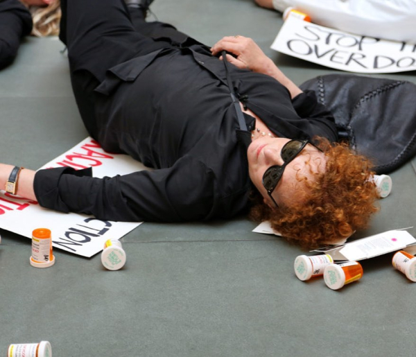 Ναν Γκόλντιν: Θα παραλάβει το βραβείο φωτογραφίας του Women In Motion 2025