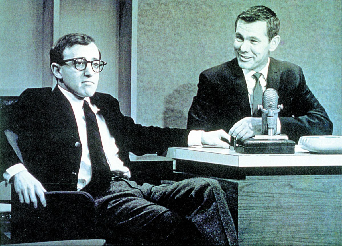 Ο Γούντι Άλεν εκδίδει το πρώτο του μυθιστόρημα πολώνοντας ακόμα περισσότερο τη φήμη του