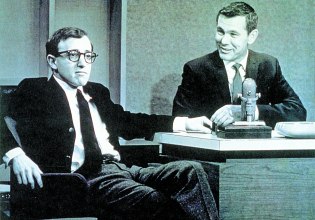 Ο Γούντι Άλεν εκδίδει το πρώτο του μυθιστόρημα πολώνοντας ακόμα περισσότερο τη φήμη του