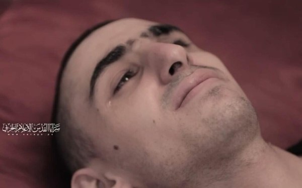 Γάζα: Βίντεο με όμηρο έδωσε στη δημοσιότητα η Ισλαμική Τζιχάντ – Λέει ότι δεν έχει επαφή με τους φρουρούς του