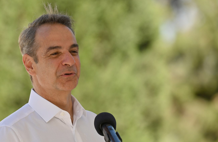 Μητσοτάκης: Ποια σκάνδαλα; Πανηγυρίζει για… το Kids Wallet και το 1566 στην εβδομαδιαία ανασκόπηση