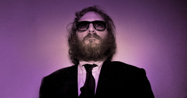 Χοακίν Φίνιξ: Απολογείται για τη «φρικτή» συνέντευξη του 2009 – «Η χειρότερη νύχτα στη ζωή μου»