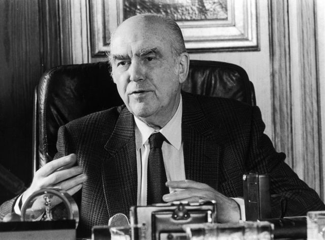 Ανδρέας Παπανδρέου: Σαν σήμερα είπε «όχι» σε ένα από τα μεγαλύτερα κοινωνικά ταμπού στην Ελλάδα