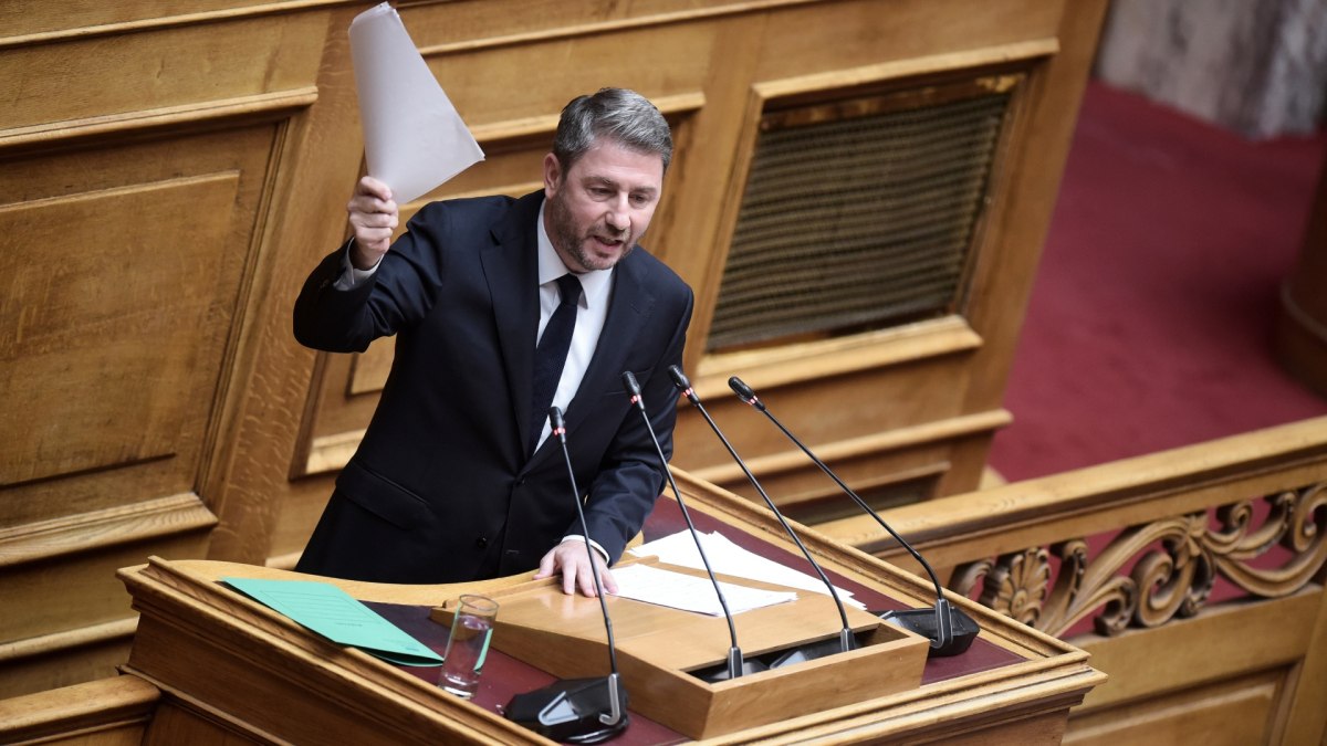 Βουλή: Μπέρδεμα και ερωτήματα για τη ψηφοφορία της προανακριτικής- Δεν υπάρχει δεδηλωμένη πλειοψηφία, λέει το ΠΑΣΟΚ- Δεν ανακοινώνει τις προθέσεις της η ΝΔ