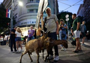 Σερβία: Κλιμακώνουν οι φοιτητές με αποκλεισμό του Βελιγραδίου και άλλων μεγάλων πόλεων