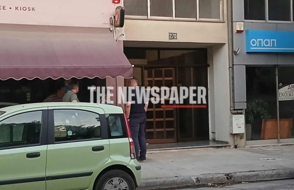 Τραγωδία στον Βόλο: Ζούσε για 7 ημέρες με τον νεκρό πατέρα του