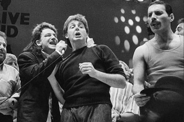 «Τι συνέβη;» – Η καταστροφική στιγμή στην εμφάνιση του Πολ ΜακΚάρτνεϊ στο Live Aid το 1985