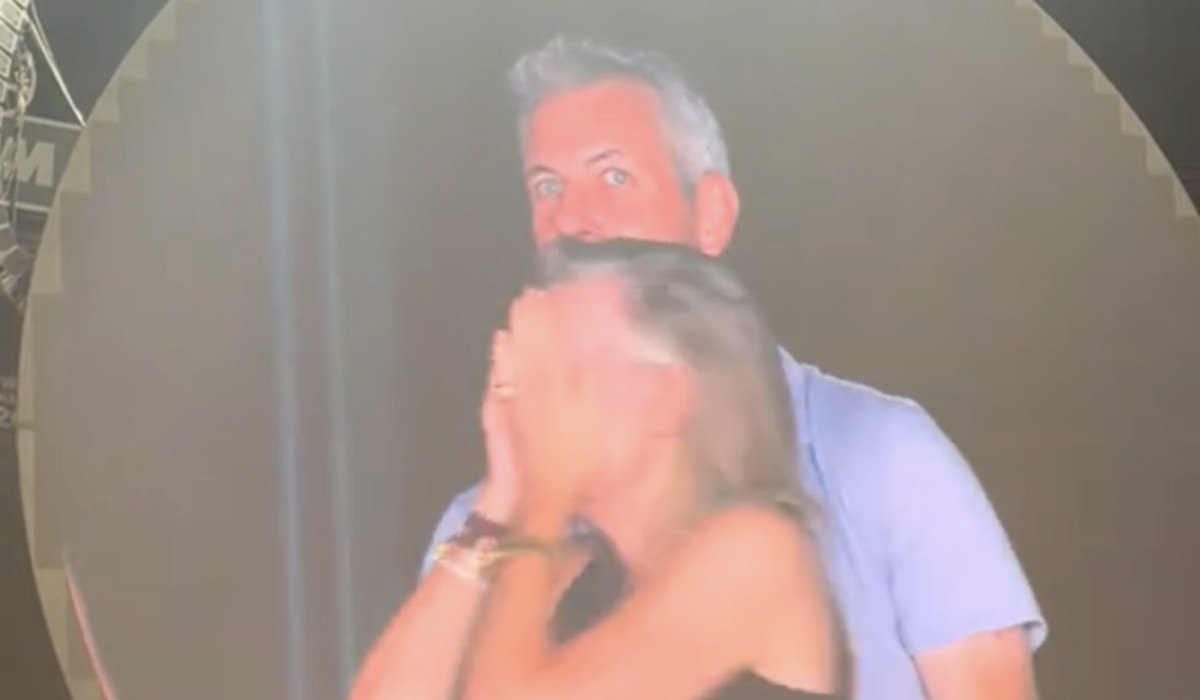 Παραιτήθηκε ο CEO της Astronomer μετά το σκάνδαλο με την ερωμένη του σε συναυλία των Coldplay