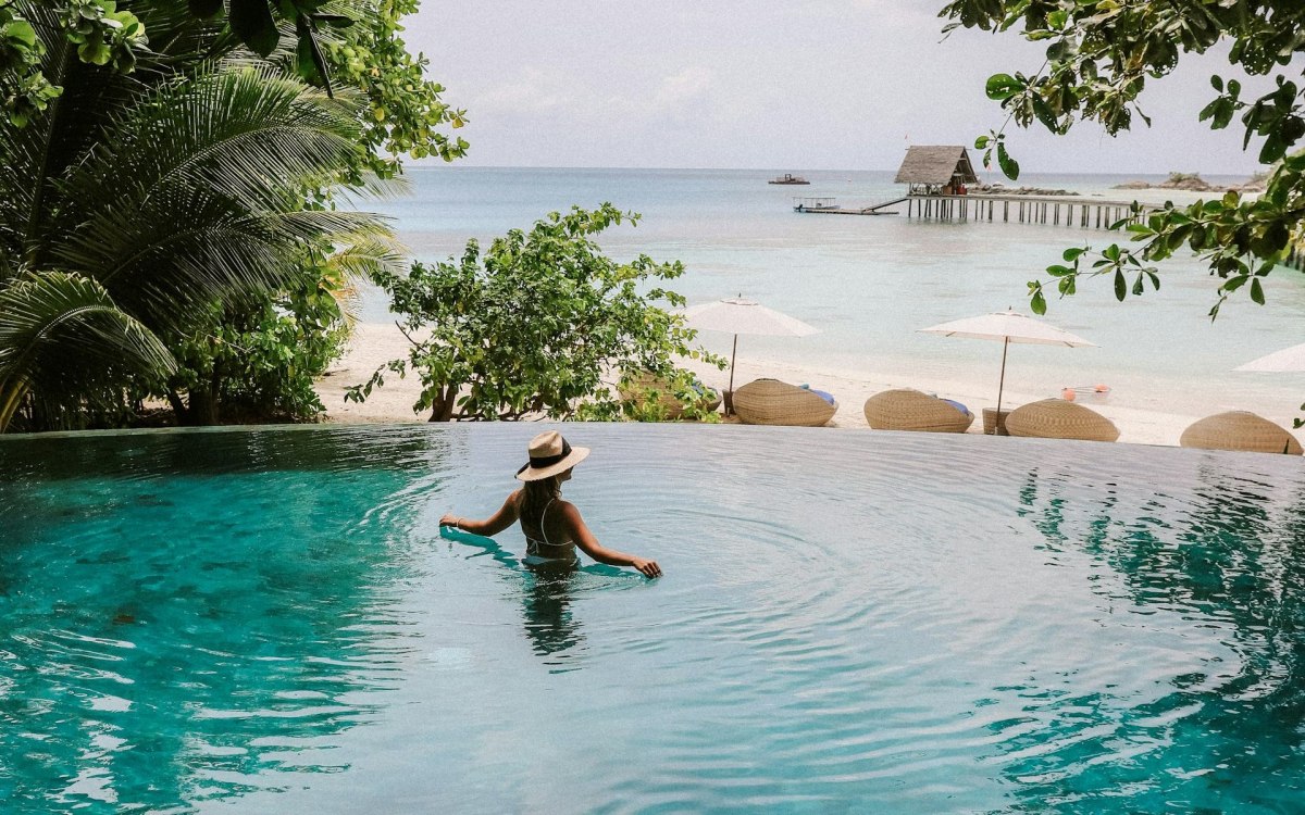 Η Gen Z «ακούει» το TikTok για το που θα πάει διακοπές το καλοκαίρι