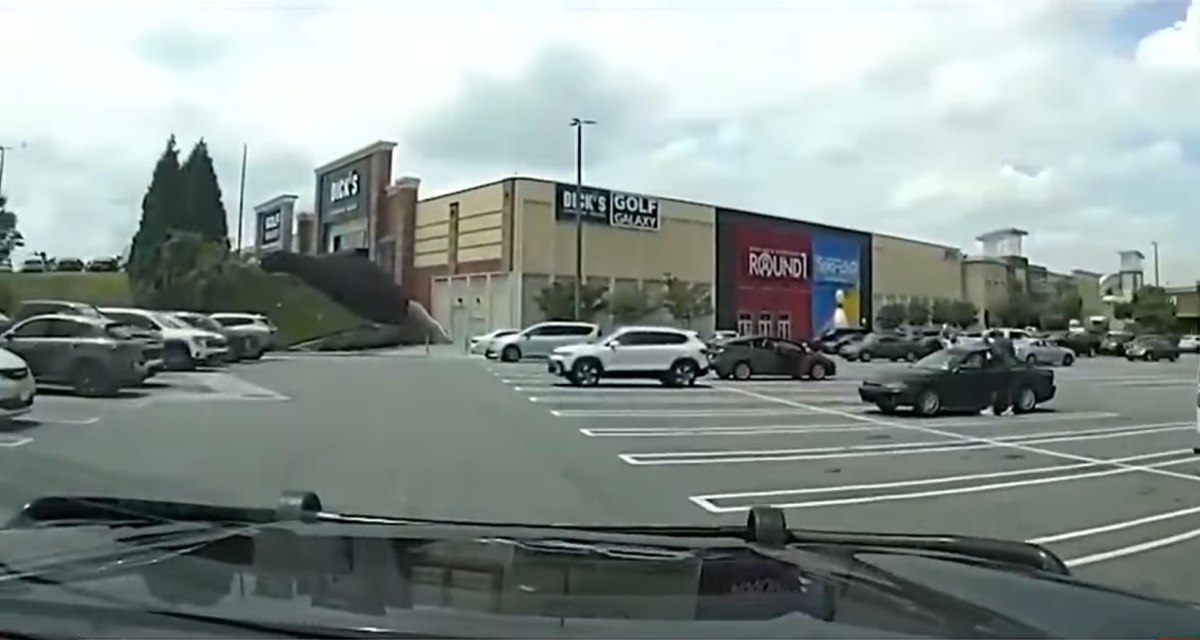 ΗΠΑ: Συνελήφθη πατέρας που άφησε κλειδωμένα τα παιδιά του στο αμάξι χωρίς κλιματισμό επί 41 λεπτά