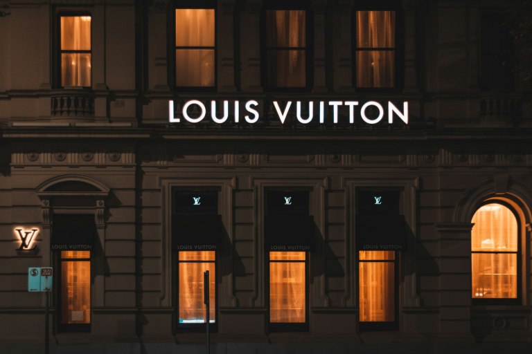 H Louis Vuitton στη Βρετανία, το νέο θύμα κυβερνοεπίθεσης