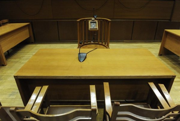 Λαμία: Βαριές ποινές για την αιματηρή συμπλοκή νεαρών στην παραλία των Ραχών πέρυσι τον Αύγουστο