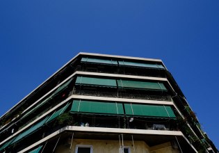 «Σπίτι μου 2»: Κόβει ταχύτητα το πρόγραμμα – Μειώθηκαν τα στεγαστικά δάνεια [γράφημα]