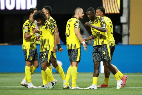 Ντόρτμουντ – Μοντερέι 2-1: Στους «8» η Μπορούσια με σούπερ Γκιρασί (vid)