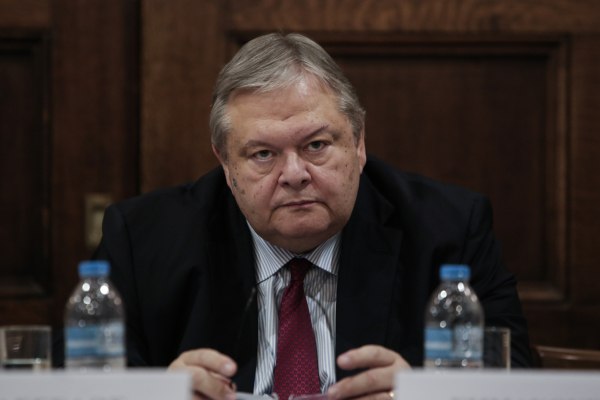 Επίθεση Βενιζέλου στην κυβέρνηση για την ψηφοφορία «φιάσκο»: «Ευτελισμός των θεσμών λόγω κρίσης νομιμοποίησης»