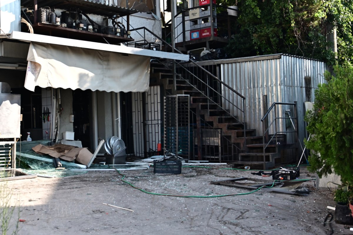 Μαρούσι: Έκρηξη σε εστιατόριο – Δύο εργαζόμενες στο νοσοκομείο