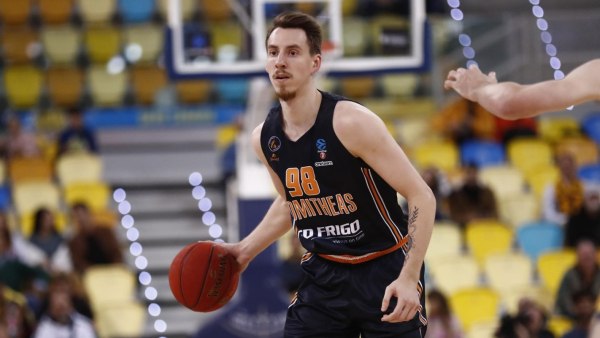 Ο Άρης ανακοίνωσε τον Αρνόλντας Κουλμπόκα