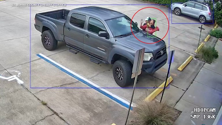 Φλόριντα: Τρόμος για γυναίκα – 31χρονος επιχείρησε να την απαγάγει, αρπάζοντάς την από τον λαιμό