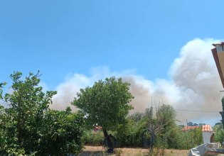 Σε ύφεση η φωτιά στον Μαραθώνα – Είχε σταλεί μήνυμα του 112