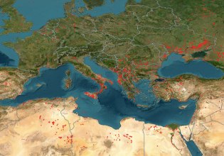 NASA: Εφιαλτικές οι δορυφορικές εικόνες από τις φωτιές στην Μεσόγειο