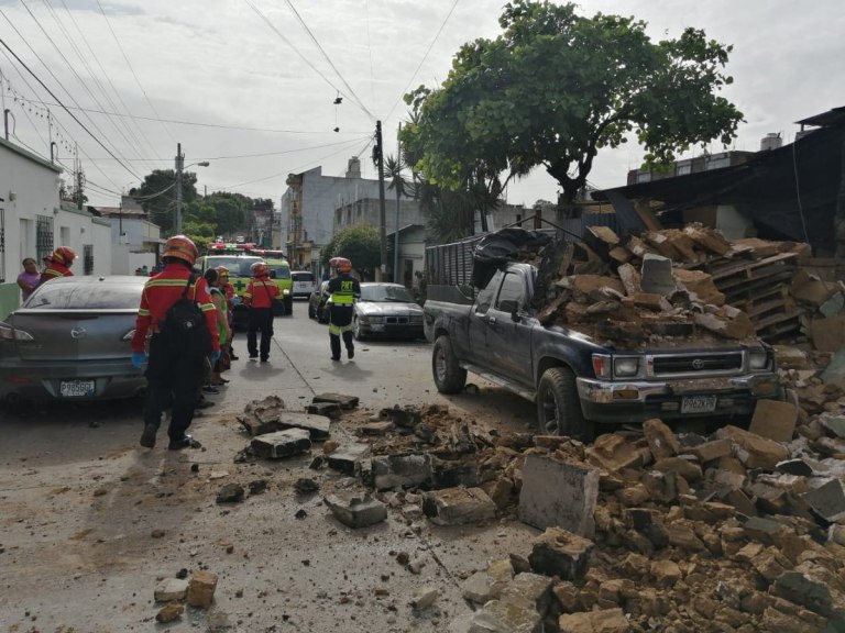 Γουατεμάλα: Εξαλλο πλήθος λιντσάρει 5 υπόπτους για κλοπές, μετά τους φονικούς σεισμούς